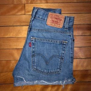 Levi’s shorts